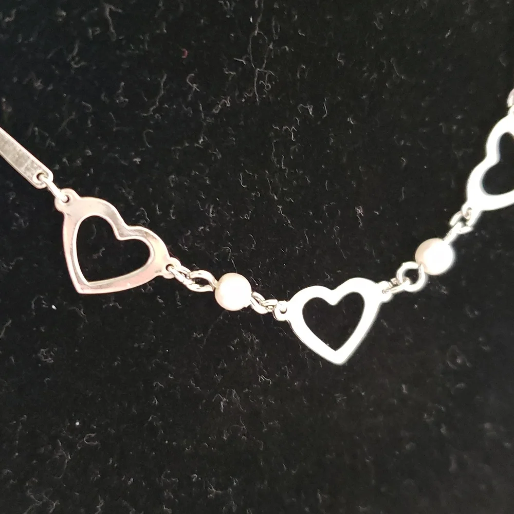 Heart & Pearl Necklace - Picture 5 of 5